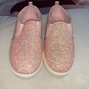 Osh kosh girls light pink slip on shoes size 12